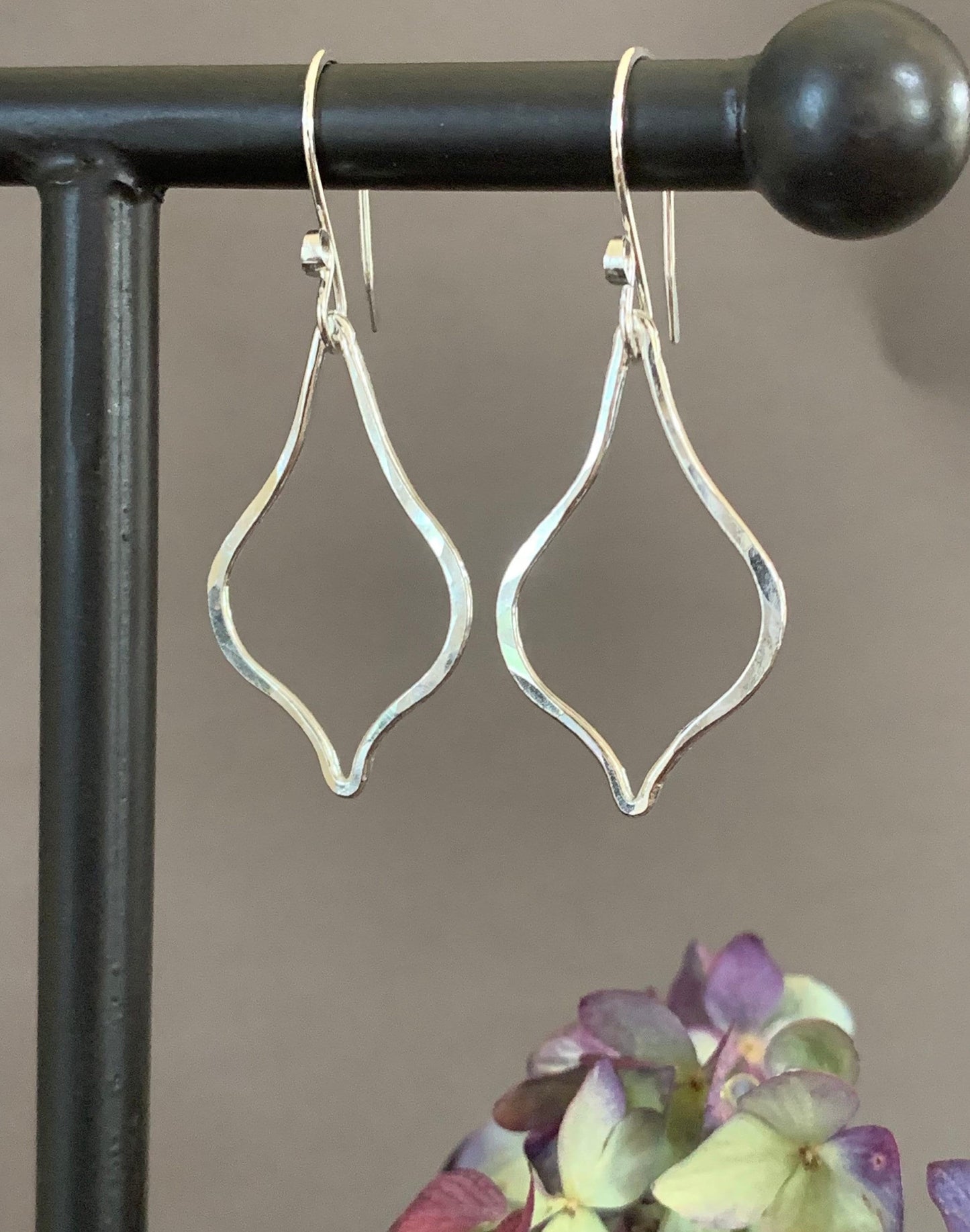 Silver Teardrop Hoop Earrings, Lightweight Boho Sterling Silver Hoops, Minimalist Hammered Earrings, Hand Forged Metal Jewelry